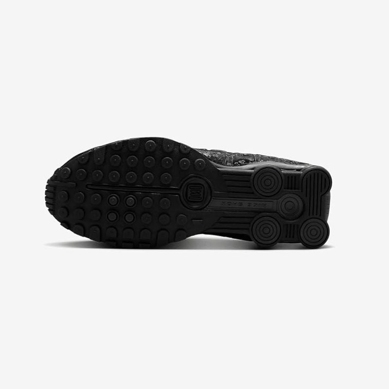 Nike shox R4 Black Floral.