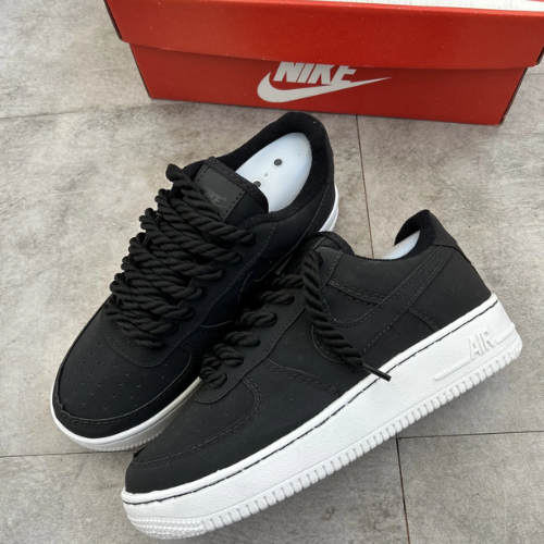 Nike Air Force 1 Black