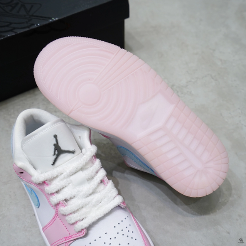 Air Jordan 1 Low ‘Pink Foam’
