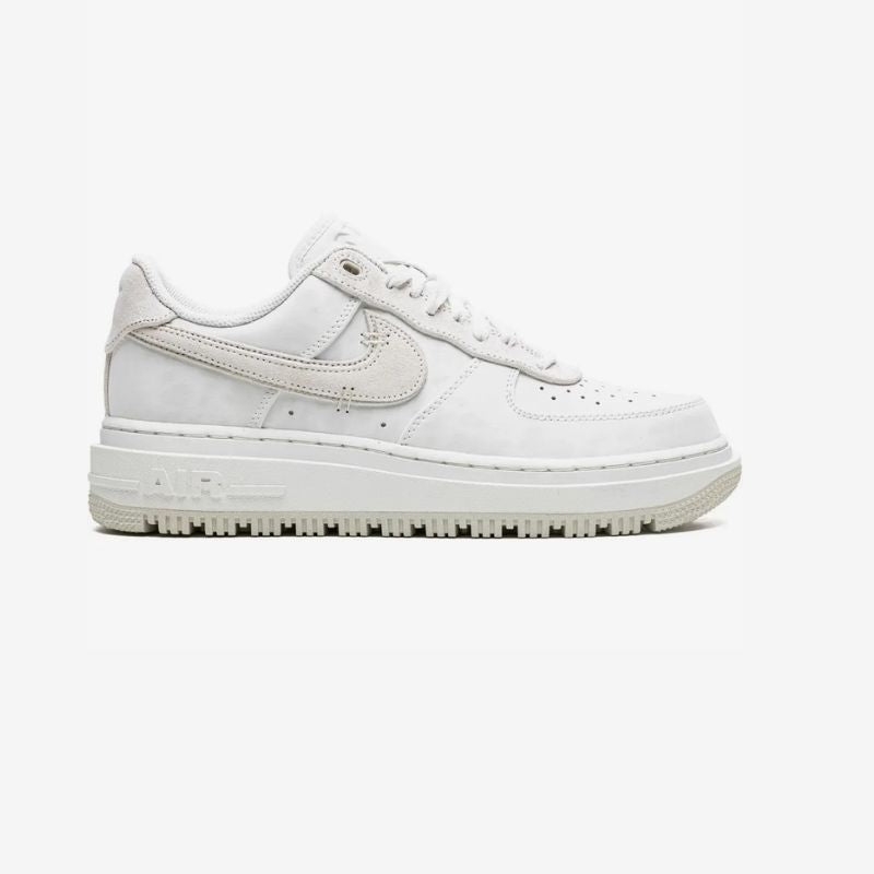 Nike  Air Force 1 Luxe  Summit White / Light Bone / Summit White