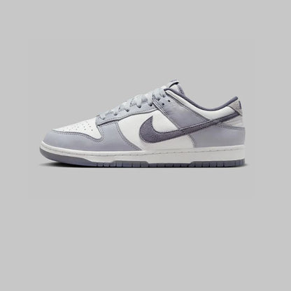 Nike Dunk Low SE Shoes 'Light Carbon' Grey