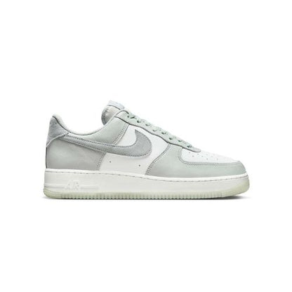 Nike Air Force 1 ’07  Light Silver / Pumice