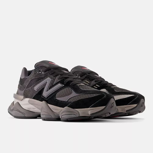 New Balance BLACK avec CASTLEROCK et Rain Cloud