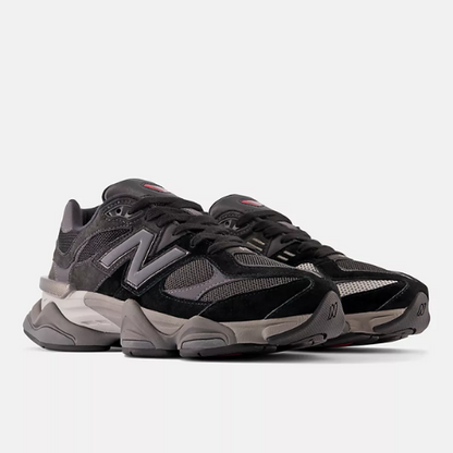 New Balance BLACK avec CASTLEROCK et Rain Cloud