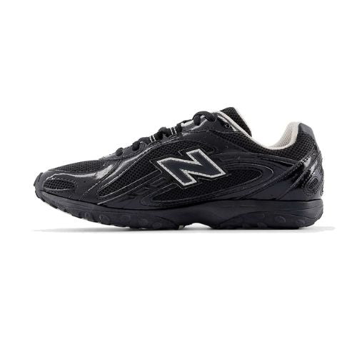 New Balance 204L  Black