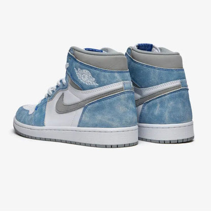 Nike Air Jordan 1 Retro High OG "Hyper Royal"