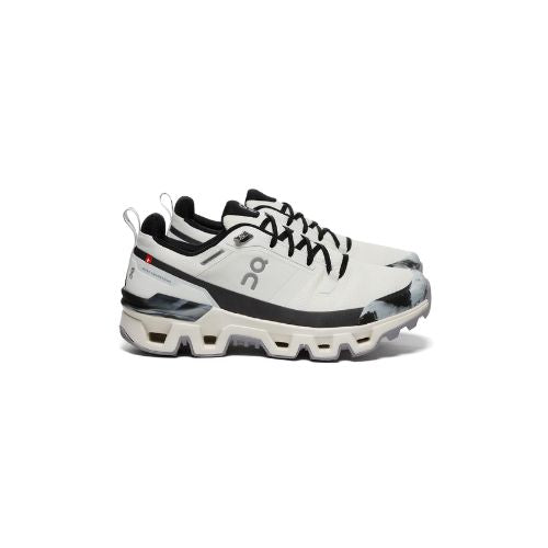 On Running Cloudwander Waterproof