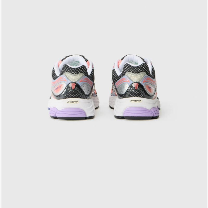 Saucony ProGrid Omni 9