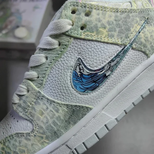Nike SB Dunk Year Of The Dragon