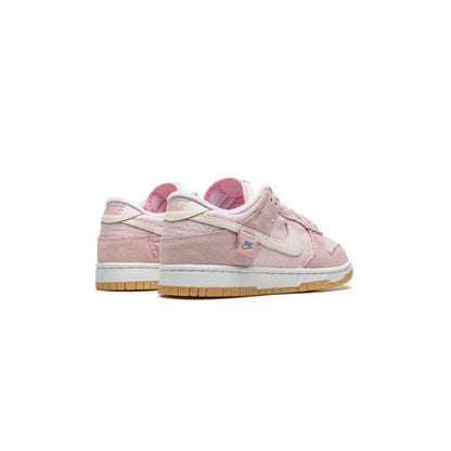 Nike Dunk Low SE "Teddy Bear"
