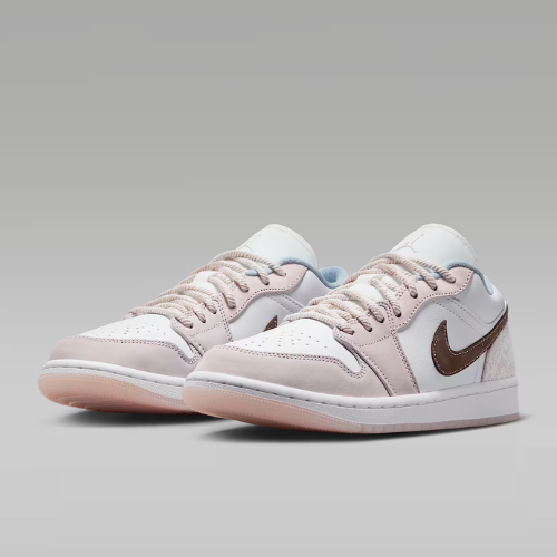 W Air Jordan 1 Low "Coral Reef"