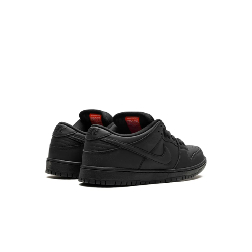 Nike baskets SB Dunk 'Triple Black/Orange'