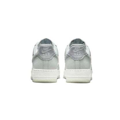 Nike Air Force 1 ’07  Light Silver / Pumice