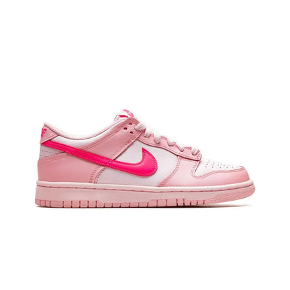 NIKE DUNK LOW TRIPLE PINK