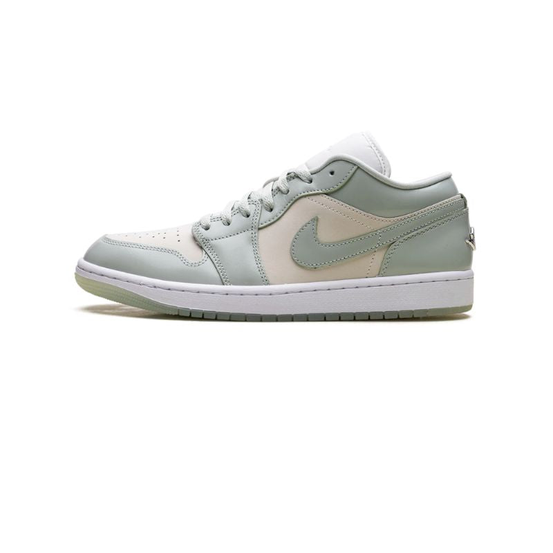 Air Jordan 1 Low SE 'Sail Seafoam'