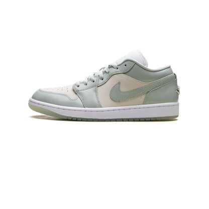Air Jordan 1 Low SE 'Sail Seafoam'