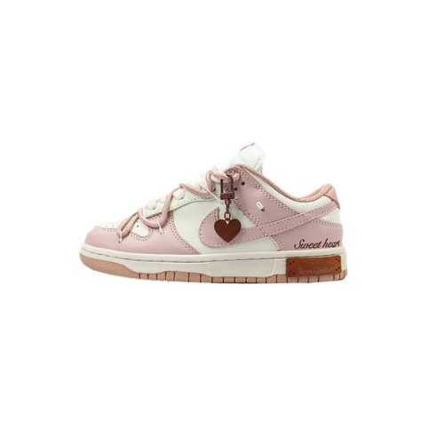 Nike Dunk Low "Sweet Heart"