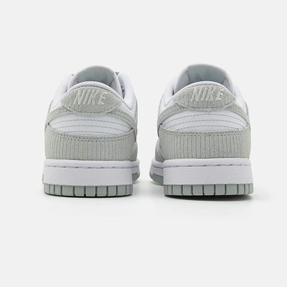 Nike Dunk Low en velours