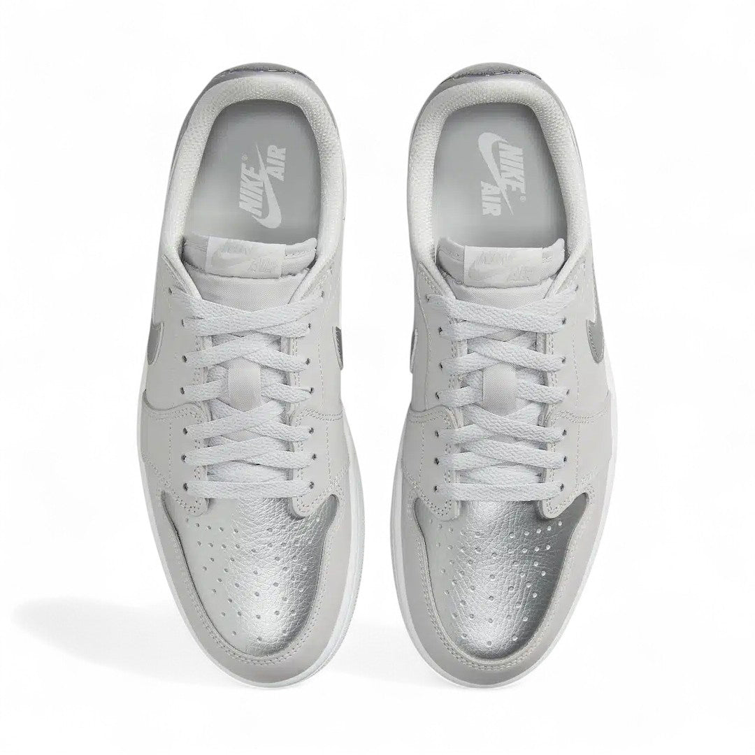 NIKE DUNK LOW  WMNS  METALLIC SILVER